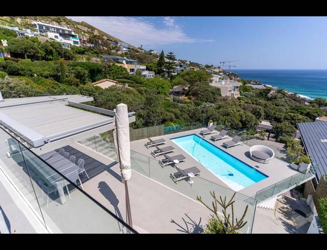 4 BEDROOM HOUSE FOR SALE IN LLANDUDNO